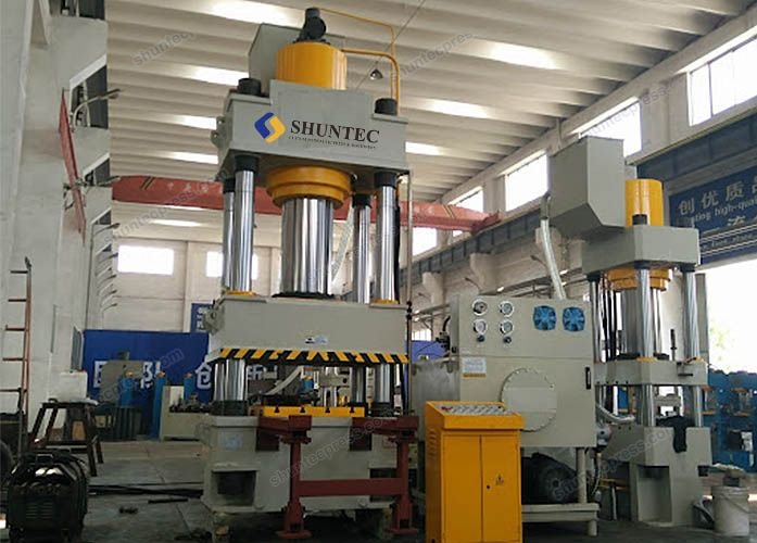 300 Ton Four Column Hydraulic Press 2